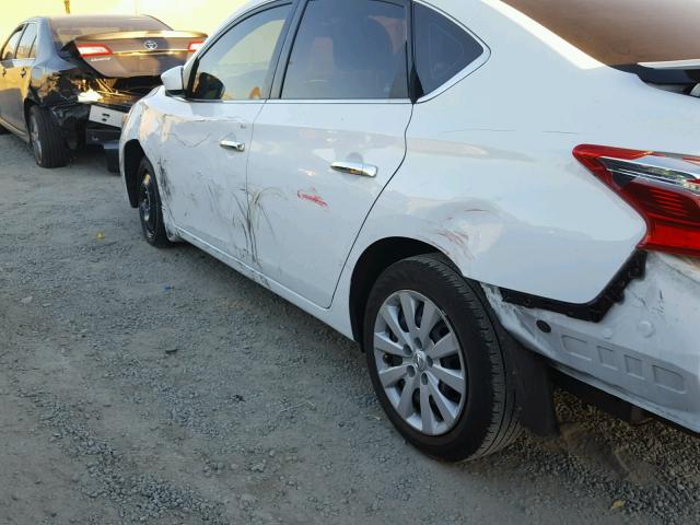 3N1AB7AP0HY211321 - 2017 NISSAN SENTRA S WHITE photo 9