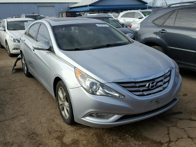 5NPEC4AC5BH295566 - 2011 HYUNDAI SONATA SE SILVER photo 1