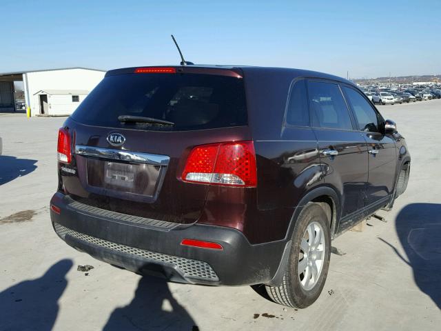 5XYKT3A1XDG379582 - 2013 KIA SORENTO LX BURGUNDY photo 4