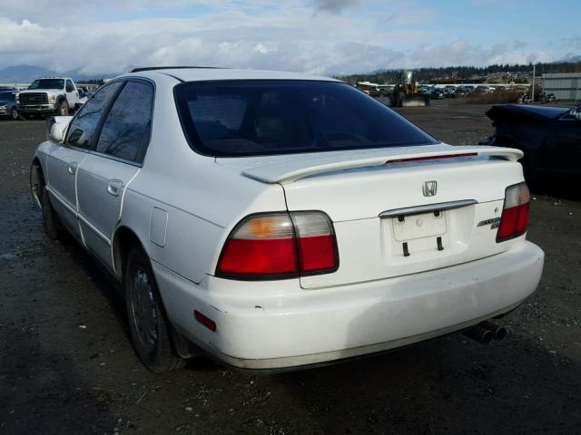 1HGCD5659TA117240 - 1996 HONDA ACCORD EX WHITE photo 3