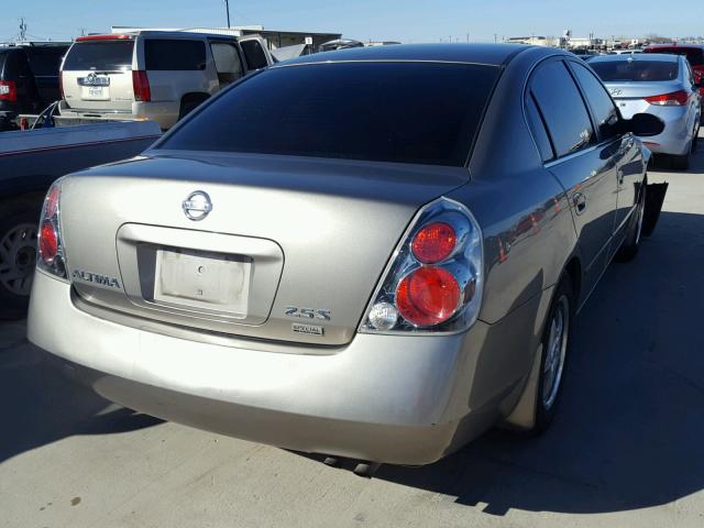 1N4AL11DX6N390657 - 2006 NISSAN ALTIMA S GRAY photo 4