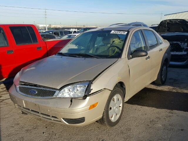 1FAFP34N07W197486 - 2007 FORD FOCUS ZX4 TAN photo 2