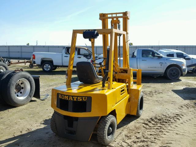 108115 - 1990 KOMATSU FORKLIFT YELLOW photo 4