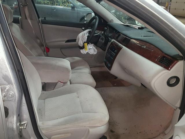 2G1WB55K569124977 - 2006 CHEVROLET IMPALA LS SILVER photo 5