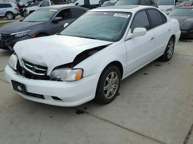 19UUA56611A012677 - 2001 ACURA 3.2TL WHITE photo 2