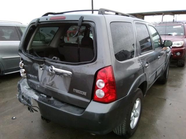 4F2YZ04105KM60377 - 2005 MAZDA TRIBUTE S GRAY photo 4