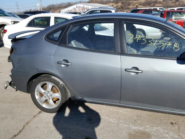 KMHDU4AD0AU927861 - 2010 HYUNDAI ELANTRA BL GRAY photo 9