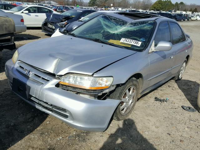 JHMCG56702C013051 - 2002 HONDA ACCORD SE SILVER photo 2