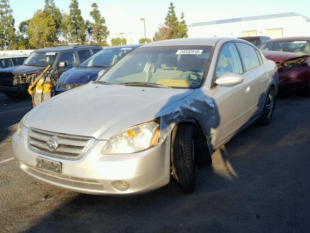 1N4AL11E94C175174 - 2004 NISSAN ALTIMA BAS SILVER photo 2