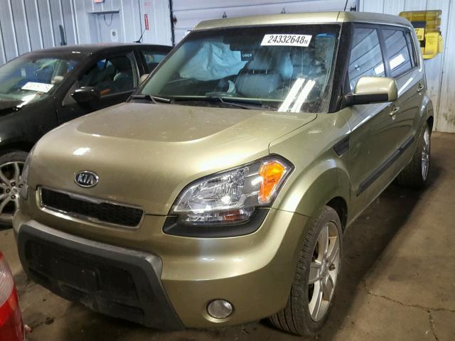 KNDJT2A22B7222637 - 2011 KIA SOUL + GREEN photo 2