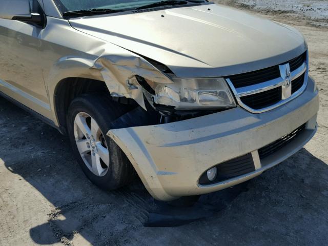 3D4PG5FV8AT280039 - 2010 DODGE JOURNEY SX GOLD photo 9