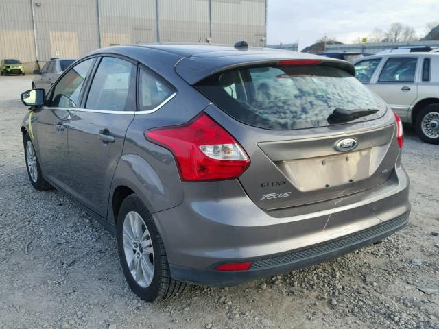 1FAHP3M23CL274653 - 2012 FORD FOCUS SEL GRAY photo 3