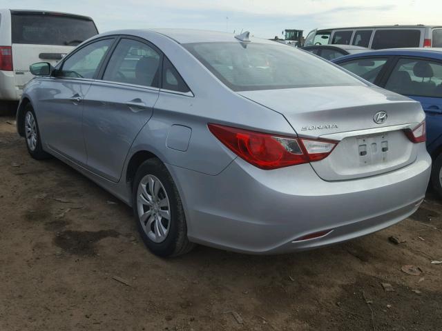 5NPEB4AC7BH077700 - 2011 HYUNDAI SONATA GLS SILVER photo 3