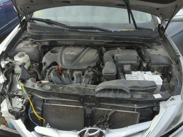 5NPEB4AC7BH077700 - 2011 HYUNDAI SONATA GLS SILVER photo 7