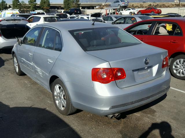 3VWEG71K87M192332 - 2007 VOLKSWAGEN JETTA WOLF SILVER photo 3