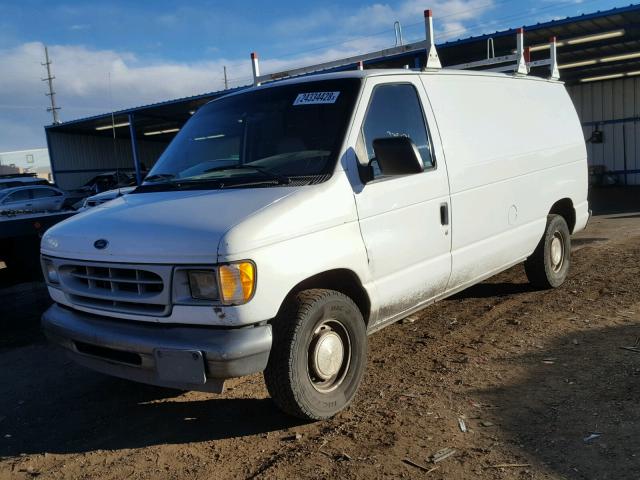 1FTRE14232HA92011 - 2002 FORD ECONOLINE WHITE photo 2