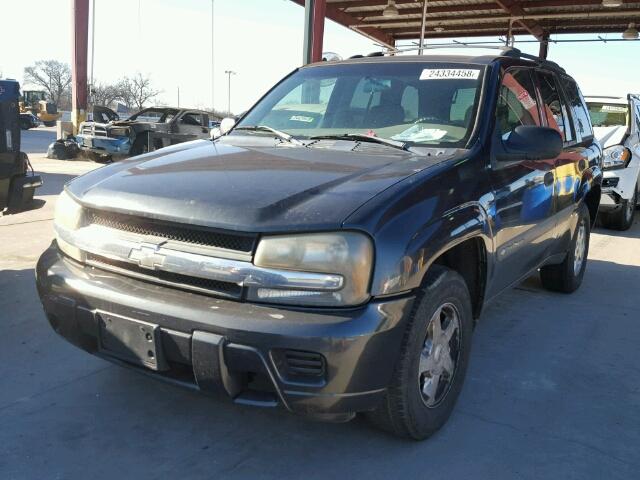 1GNDS13S232218424 - 2003 CHEVROLET TRAILBLAZE GRAY photo 2