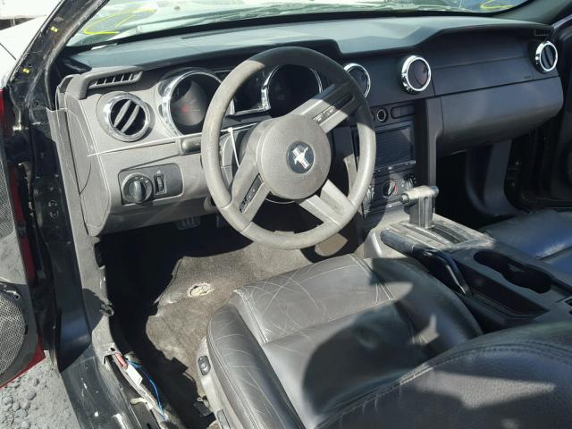 1ZVFT80NX55111500 - 2005 FORD MUSTANG BLACK photo 10