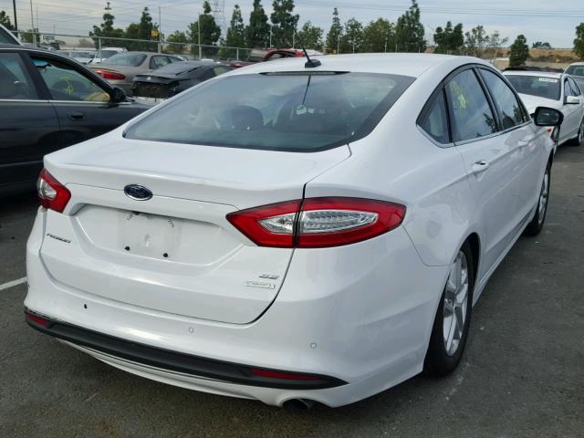 3FA6P0HD9GR387113 - 2016 FORD FUSION SE WHITE photo 4