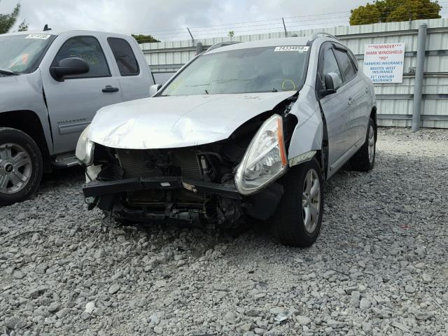 JN8AS5MT1BW189147 - 2011 NISSAN ROGUE S SILVER photo 2