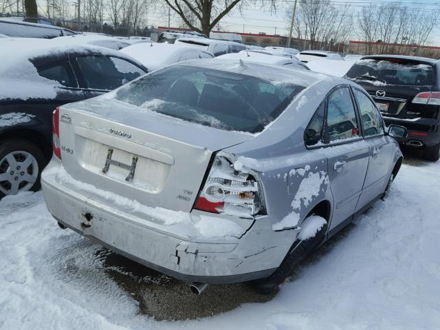 YV1MH682052079937 - 2005 VOLVO S40 T5 SILVER photo 4