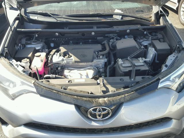 2T3NFREV7GW278784 - 2016 TOYOTA RAV4 SE SILVER photo 7