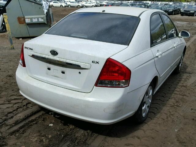 KNAFE221895598929 - 2009 KIA SPECTRA EX WHITE photo 4