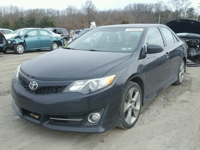 4T1BK1FK6EU542992 - 2014 TOYOTA CAMRY SE BLACK photo 2