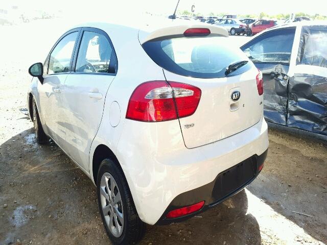 KNADM5A34D6245346 - 2013 KIA RIO LX WHITE photo 3