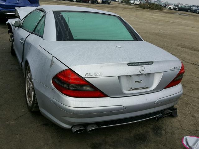 WDBSK72F67F124731 - 2007 MERCEDES-BENZ SL 55 AMG SILVER photo 3