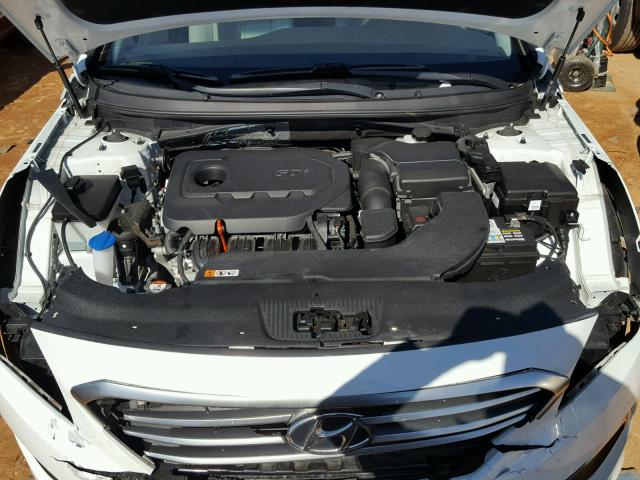 5NPE24AF2FH003276 - 2015 HYUNDAI SONATA SE WHITE photo 7