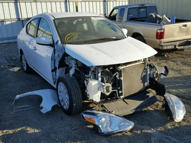 3N1CN7AP9GL877315 - 2016 NISSAN VERSA S WHITE photo 1