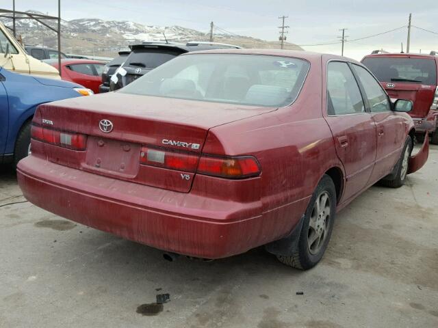 JT2BF28K7W0112496 - 1998 TOYOTA CAMRY LE RED photo 4