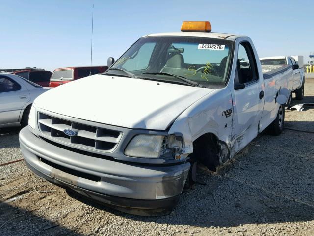 1FTRF27Z3WKB94395 - 1998 FORD F250 WHITE photo 2