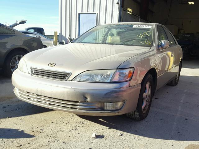 JT8BF22G6V0044328 - 1997 LEXUS ES 300 BEIGE photo 2