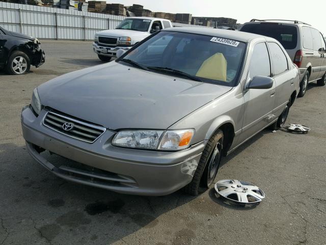 4T1BF22KXYU098908 - 2000 TOYOTA CAMRY LE GRAY photo 2