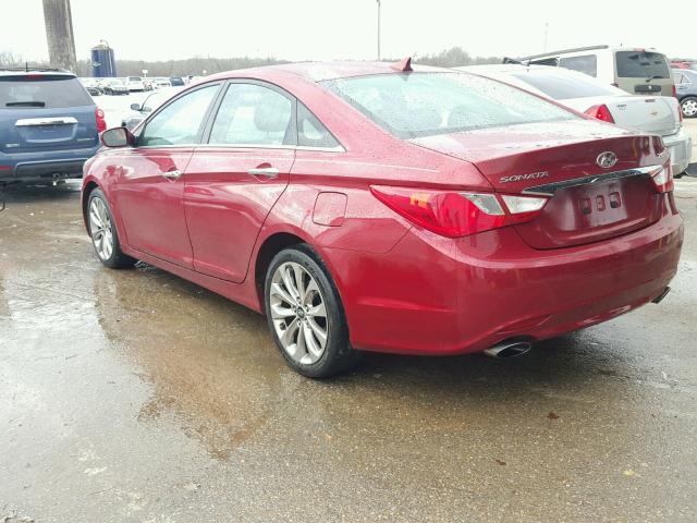 5NPEC4AB9BH172702 - 2011 HYUNDAI SONATA SE RED photo 3