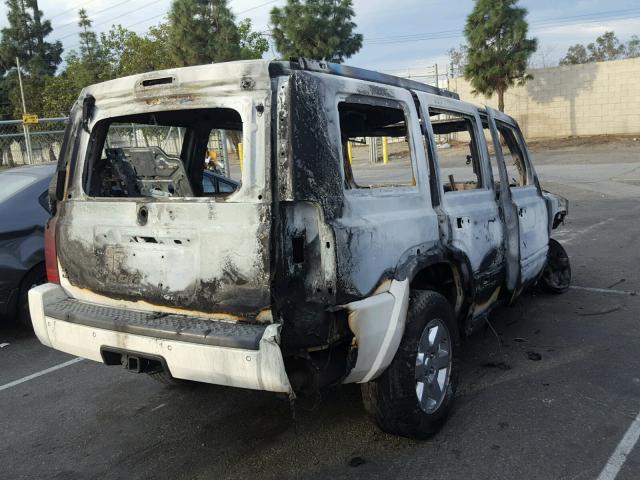 1J8HG58N48C163362 - 2008 JEEP COMMANDER WHITE photo 4