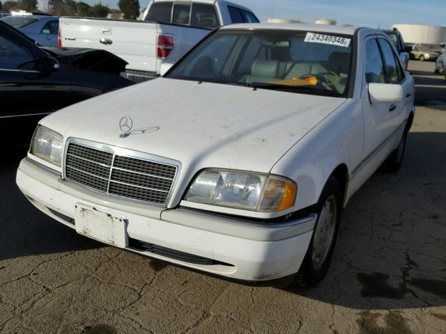 WDBHA22E2RF017816 - 1994 MERCEDES-BENZ C 220 WHITE photo 2