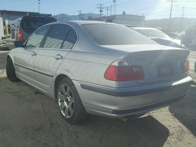 WBAAM5348YFR17763 - 2000 BMW 328 I SILVER photo 3