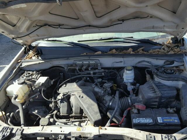 1FMCU03178KE30660 - 2008 FORD ESCAPE XLT WHITE photo 7