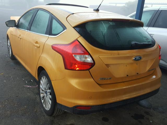 1FAHP3N29CL228047 - 2012 FORD FOCUS TITA ORANGE photo 3