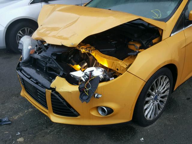 1FAHP3N29CL228047 - 2012 FORD FOCUS TITA ORANGE photo 9