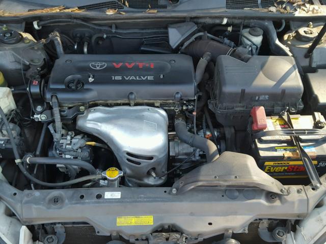 4T1BE32K05U597513 - 2005 TOYOTA CAMRY LE GRAY photo 7