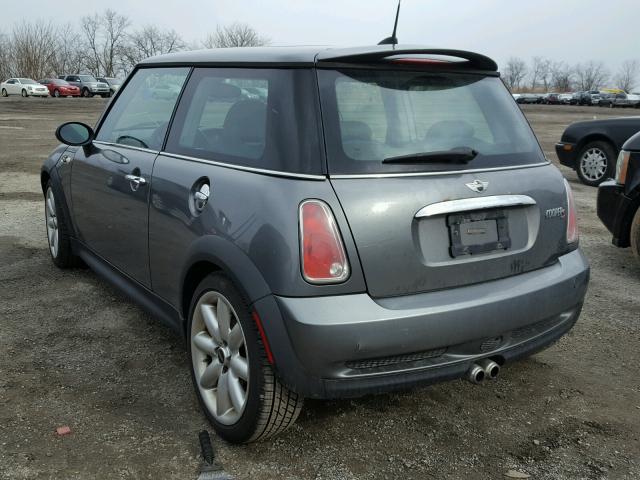 WMWRE334X5TD92676 - 2005 MINI COOPER S GRAY photo 3