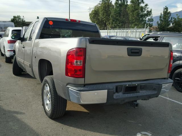 1GCRCSE00DZ111796 - 2013 CHEVROLET SILVERADO GRAY photo 3