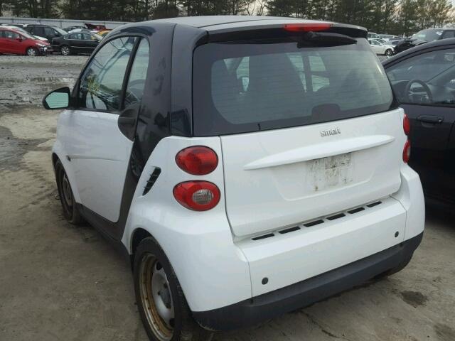 WMEEJ31X68K174298 - 2008 SMART FORTWO PUR WHITE photo 3