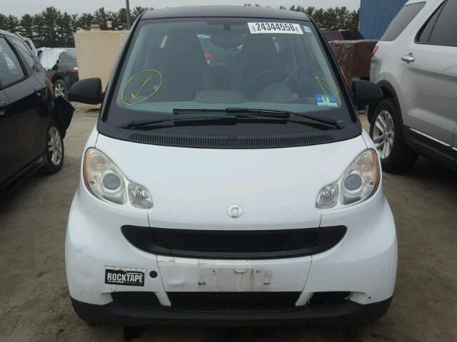 WMEEJ31X68K174298 - 2008 SMART FORTWO PUR WHITE photo 9