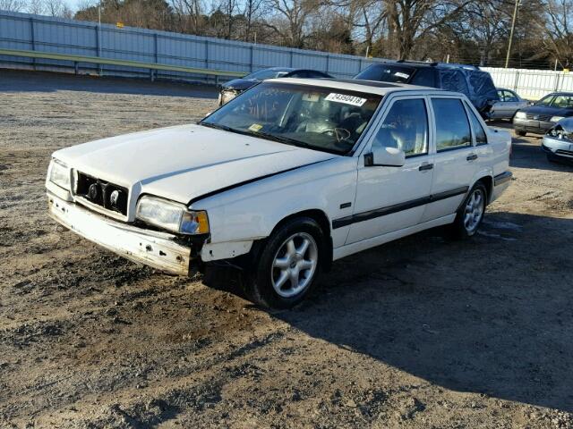 YV1LS5541T1300316 - 1996 VOLVO 850 BASE WHITE photo 2