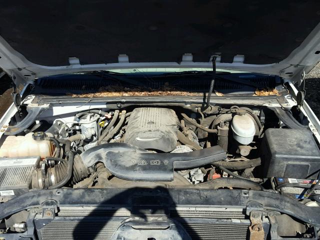 3GKEC16Z23G271641 - 2003 GMC YUKON XL C WHITE photo 7